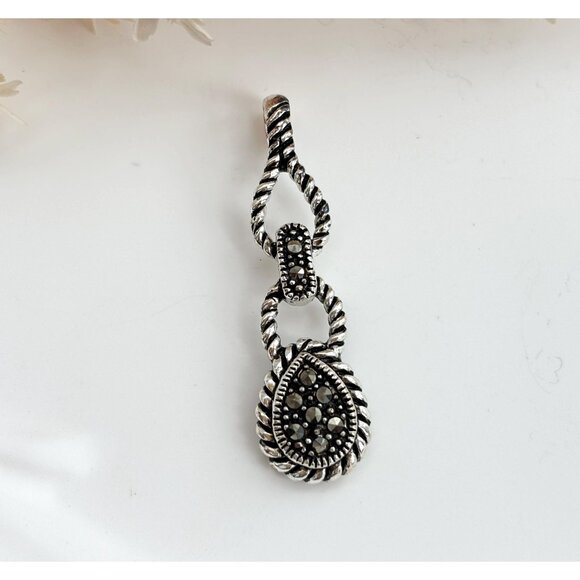 Jewelry - Twisting Rope Accented Marcasite Vintage Sterling Silver 925 Vintage Pendant